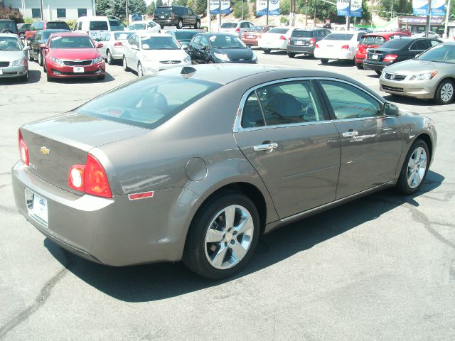 Chevrolet Malibu 4dr AWD SUV Sedan