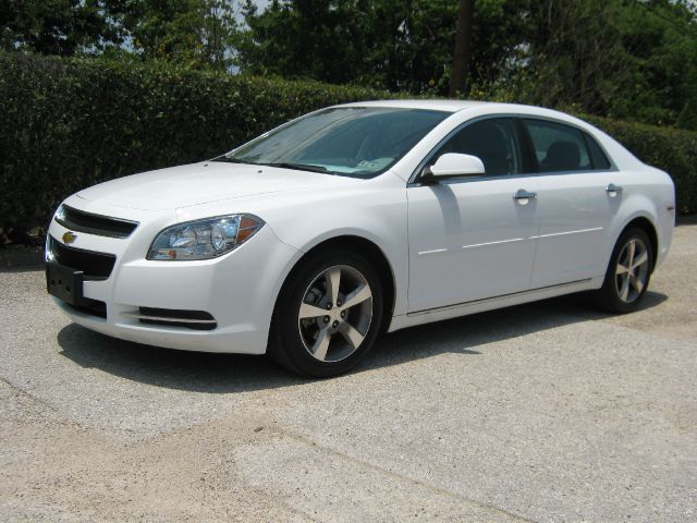 Chevrolet Malibu 2012 photo 2