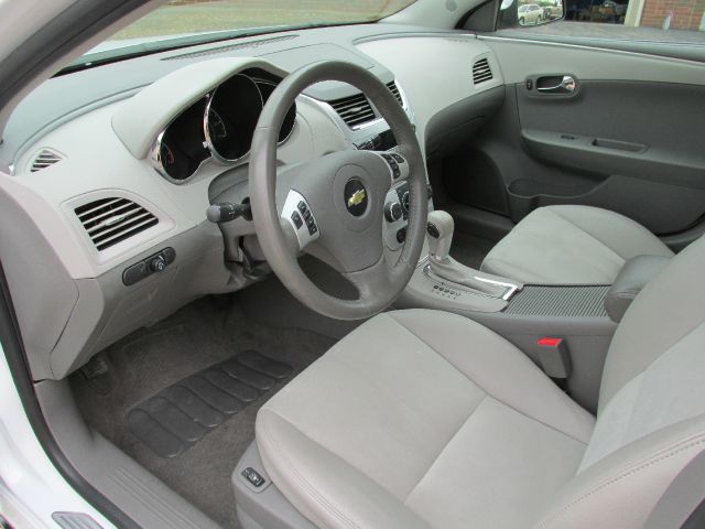 Chevrolet Malibu 2012 photo 3