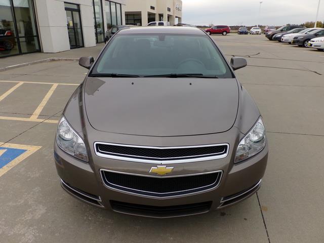 Chevrolet Malibu 2012 photo 2