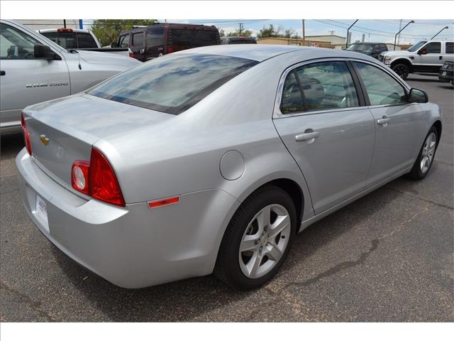 Chevrolet Malibu 2012 photo 2