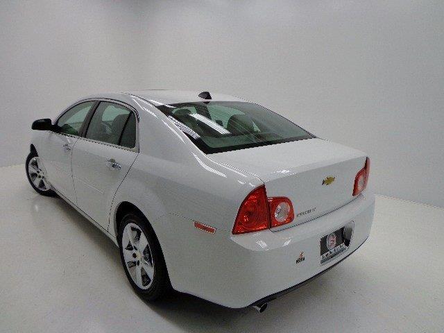 Chevrolet Malibu 2012 photo 2