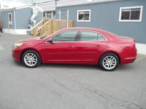 Chevrolet Malibu 2013 photo 2