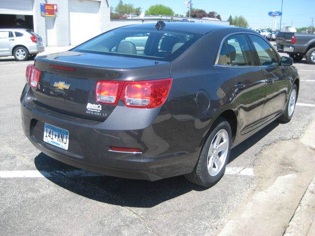 Chevrolet Malibu 2013 photo 2