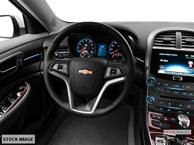 Chevrolet Malibu 2013 photo 2