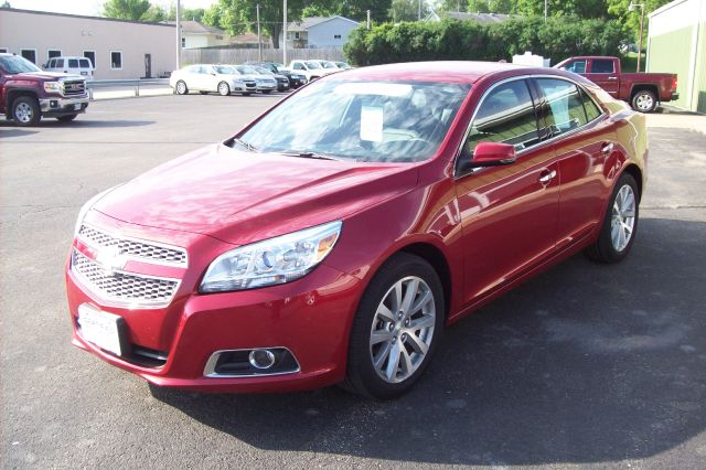 Chevrolet Malibu 2013 photo 2