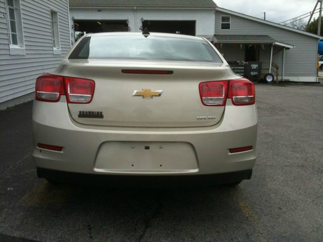 Chevrolet Malibu 2013 photo 3