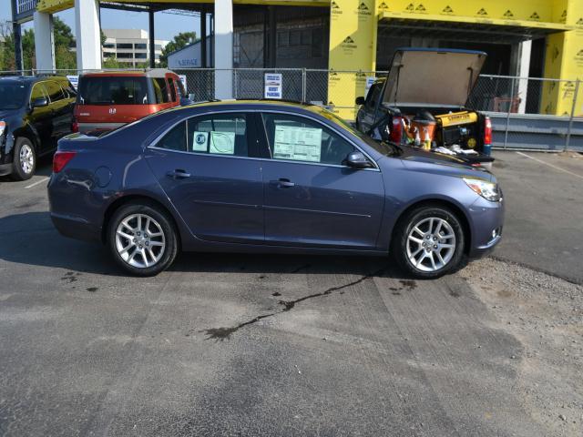 Chevrolet Malibu 2013 photo 2