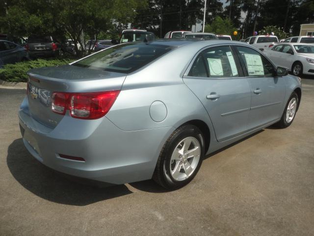 Chevrolet Malibu 2013 photo 2