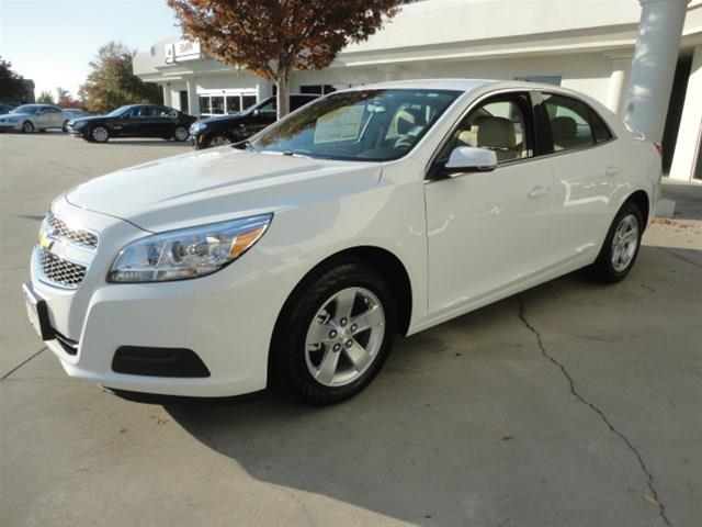 Chevrolet Malibu 2013 photo 1