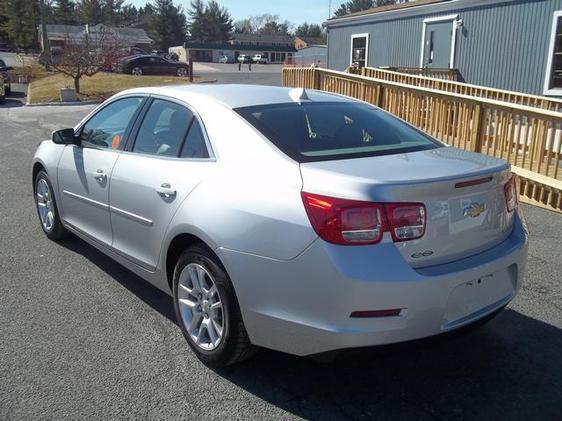 Chevrolet Malibu Supercab XL Sedan