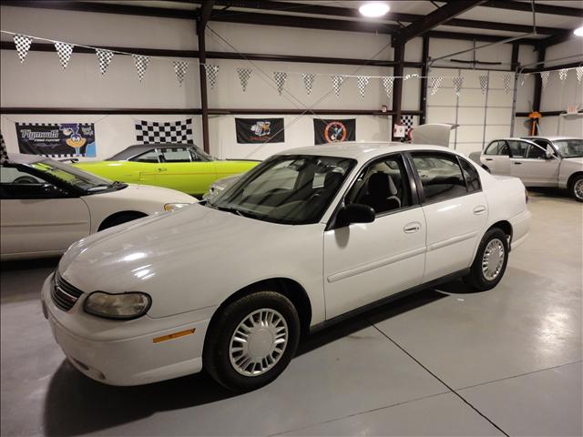 Chevrolet Malibu Classic Base Sedan