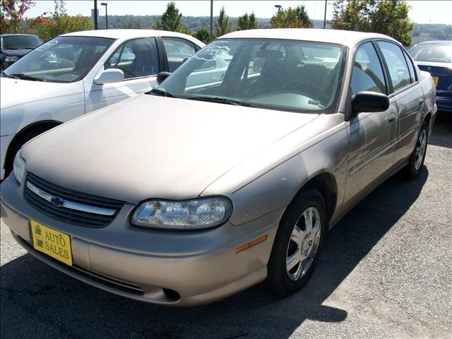 Chevrolet Malibu Classic Base Sedan