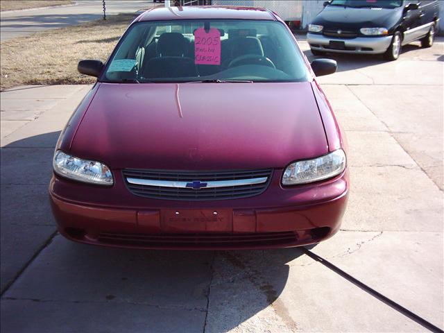 Chevrolet Malibu Classic 2005 photo 2