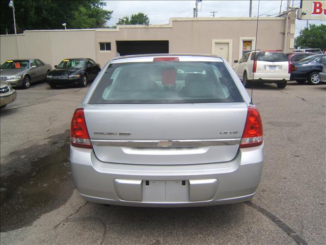 Chevrolet Malibu Maxx 2004 photo 3