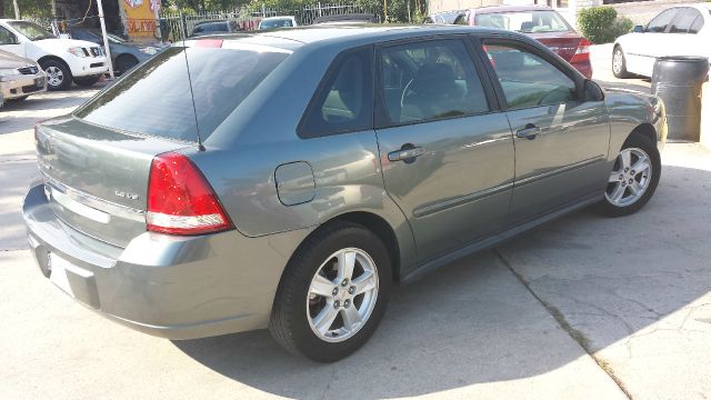 Chevrolet Malibu Maxx 2004 photo 3