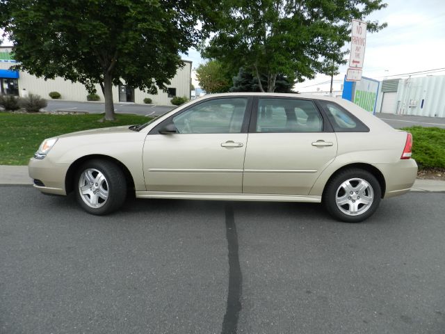 Chevrolet Malibu Maxx 2004 photo 2