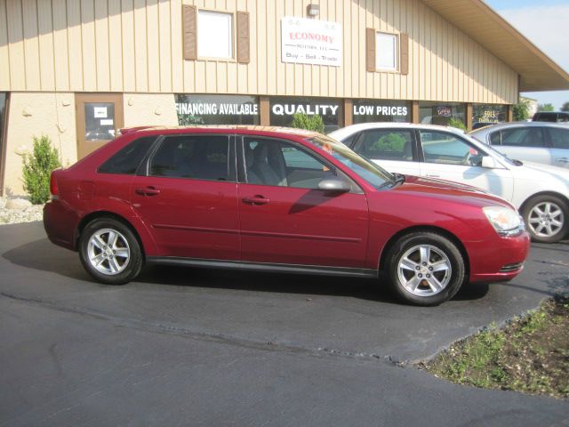 Chevrolet Malibu Maxx 2005 photo 2