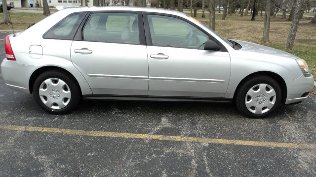 Chevrolet Malibu Maxx 2005 photo 3