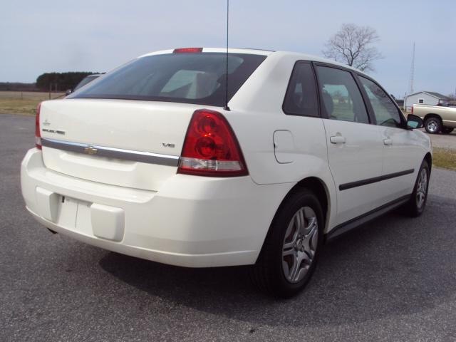 Chevrolet Malibu Maxx 2005 photo 3