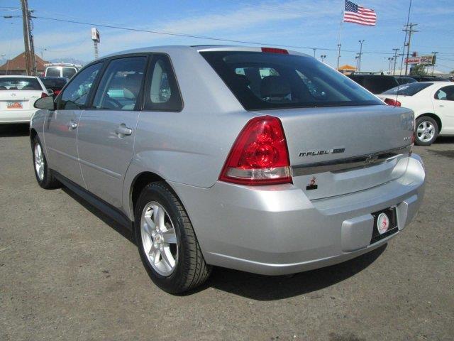 Chevrolet Malibu Maxx 2005 photo 3