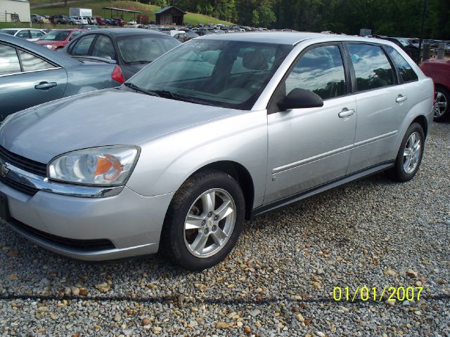 Chevrolet Malibu Maxx 2005 photo 2