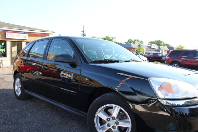 Chevrolet Malibu Maxx 2005 photo 2