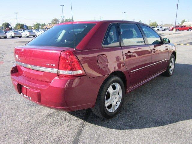 Chevrolet Malibu Maxx 2006 photo 2