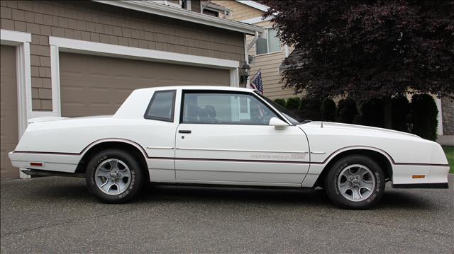 Chevrolet Monte Carlo 1986 photo 2