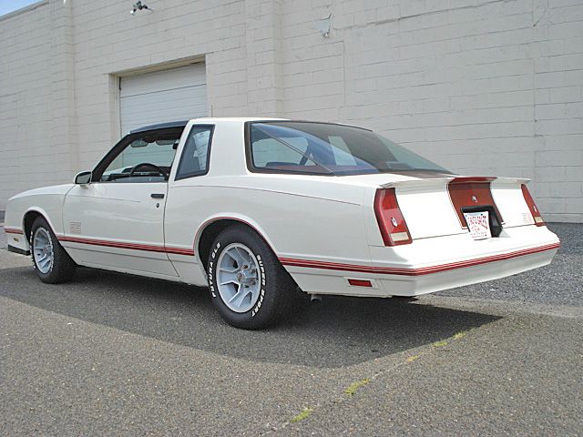 Chevrolet Monte Carlo 1987 photo 4