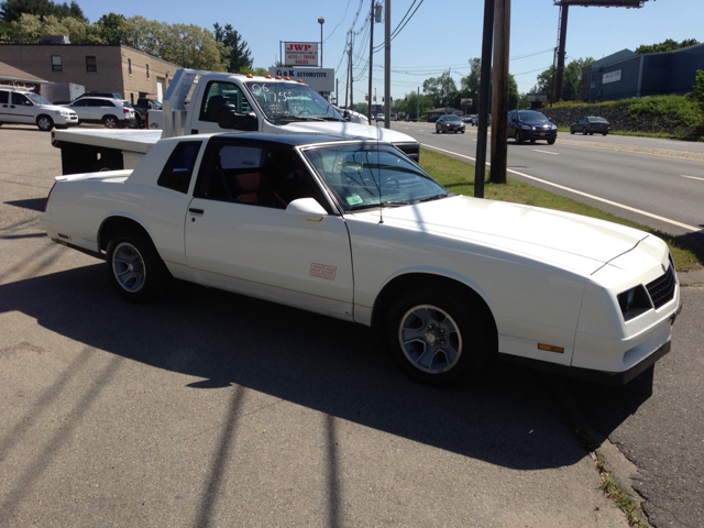 Chevrolet Monte Carlo 1988 photo 3