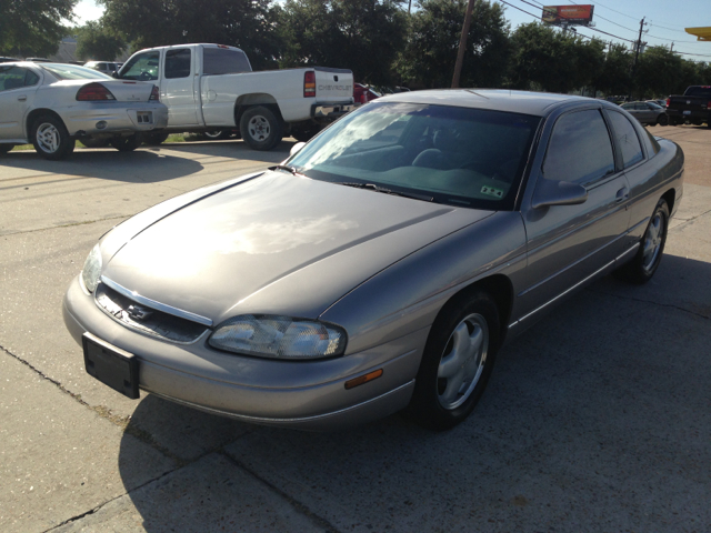 Chevrolet Monte Carlo 1996 photo 2