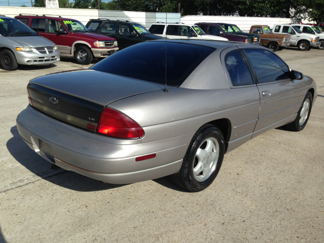 Chevrolet Monte Carlo 1996 photo 4