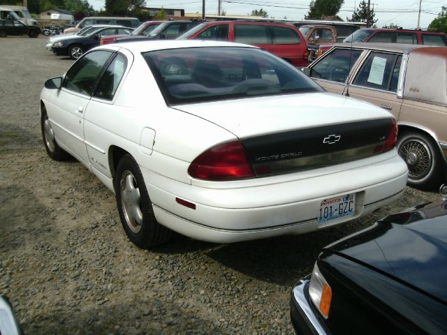 Chevrolet Monte Carlo 1996 photo 3