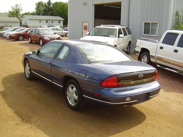 Chevrolet Monte Carlo 1996 photo 4