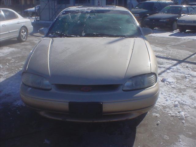 Chevrolet Monte Carlo 1998 photo 3