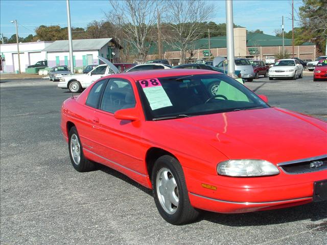 Chevrolet Monte Carlo 1998 photo 2