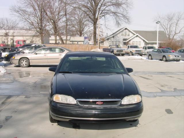 Chevrolet Monte Carlo 1998 photo 1