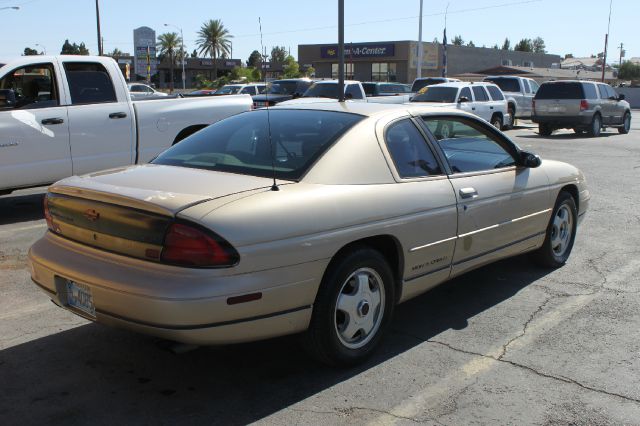 Chevrolet Monte Carlo 1999 photo 12