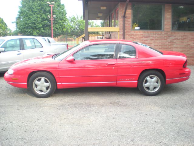 Chevrolet Monte Carlo 1999 photo 2