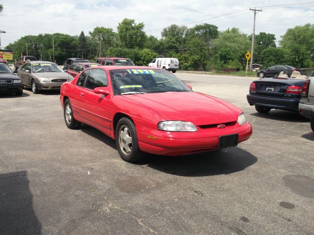 Chevrolet Monte Carlo 1999 photo 3