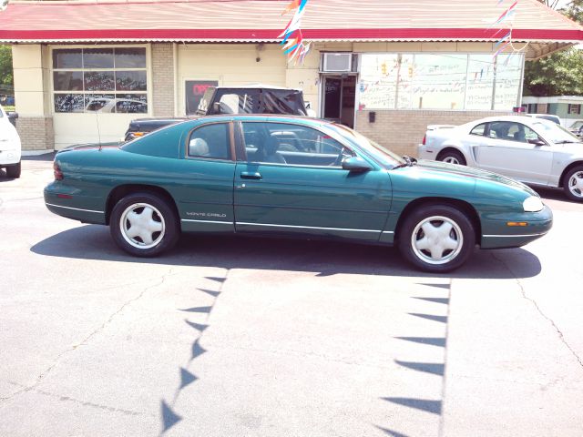 Chevrolet Monte Carlo 1999 photo 4