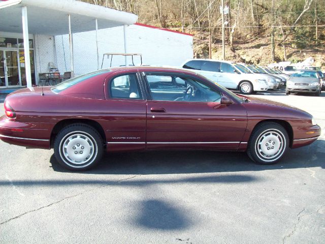 Chevrolet Monte Carlo 1999 photo 2