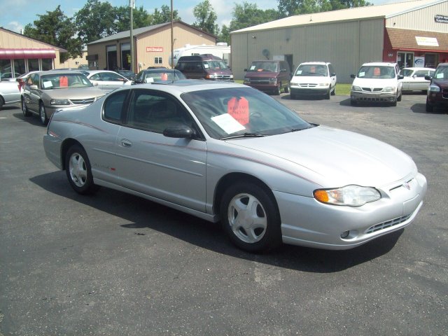 Chevrolet Monte Carlo 2001 photo 2