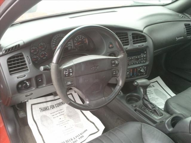 Chevrolet Monte Carlo 2001 photo 21