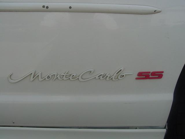 Chevrolet Monte Carlo 2001 photo 1