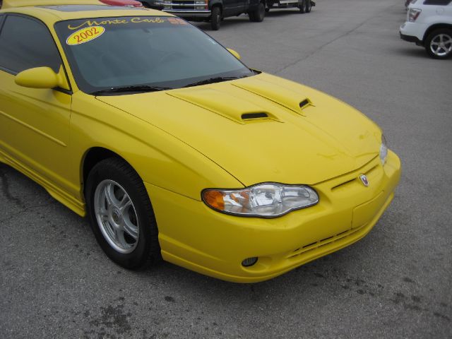 Chevrolet Monte Carlo 2002 photo 1