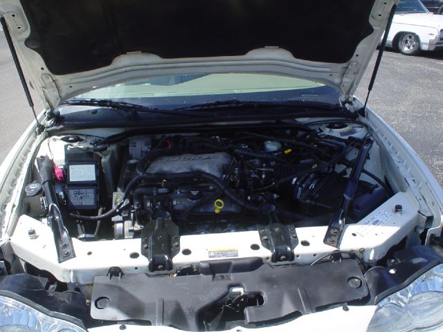 Chevrolet Monte Carlo 2002 photo 9