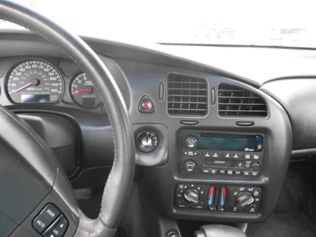 Chevrolet Monte Carlo 2002 photo 1