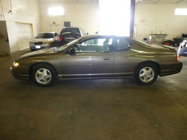 Chevrolet Monte Carlo 2002 photo 2